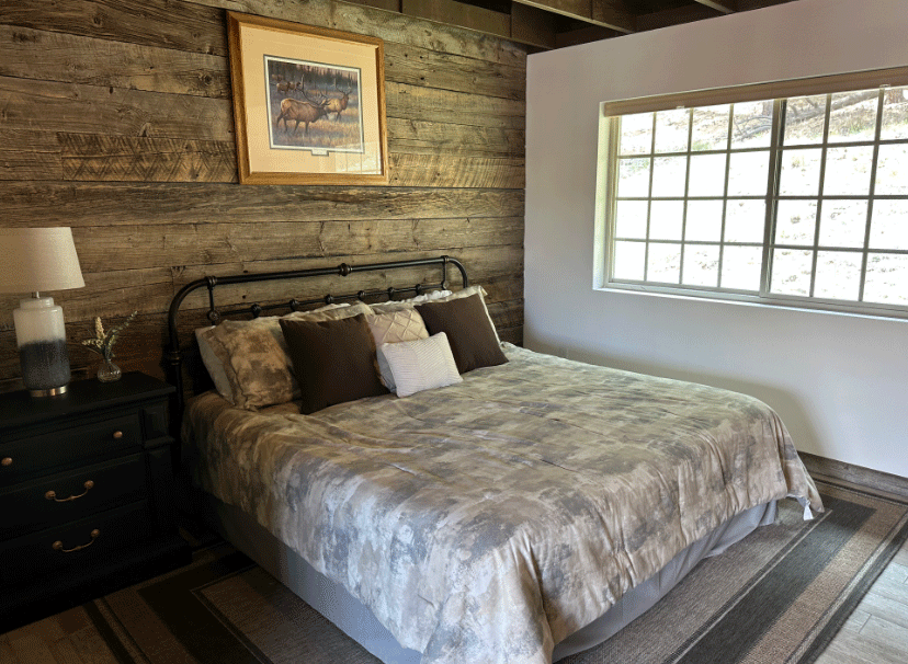 Isg molly butler lodge room
